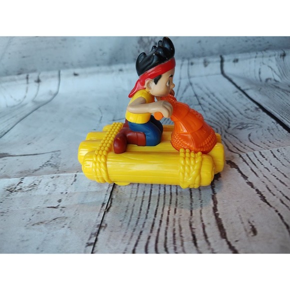 Disney Jake and the Neverland Pirates Jake’s Water Jet Racer Pull Back Toy 2011 - Picture 2 of 5